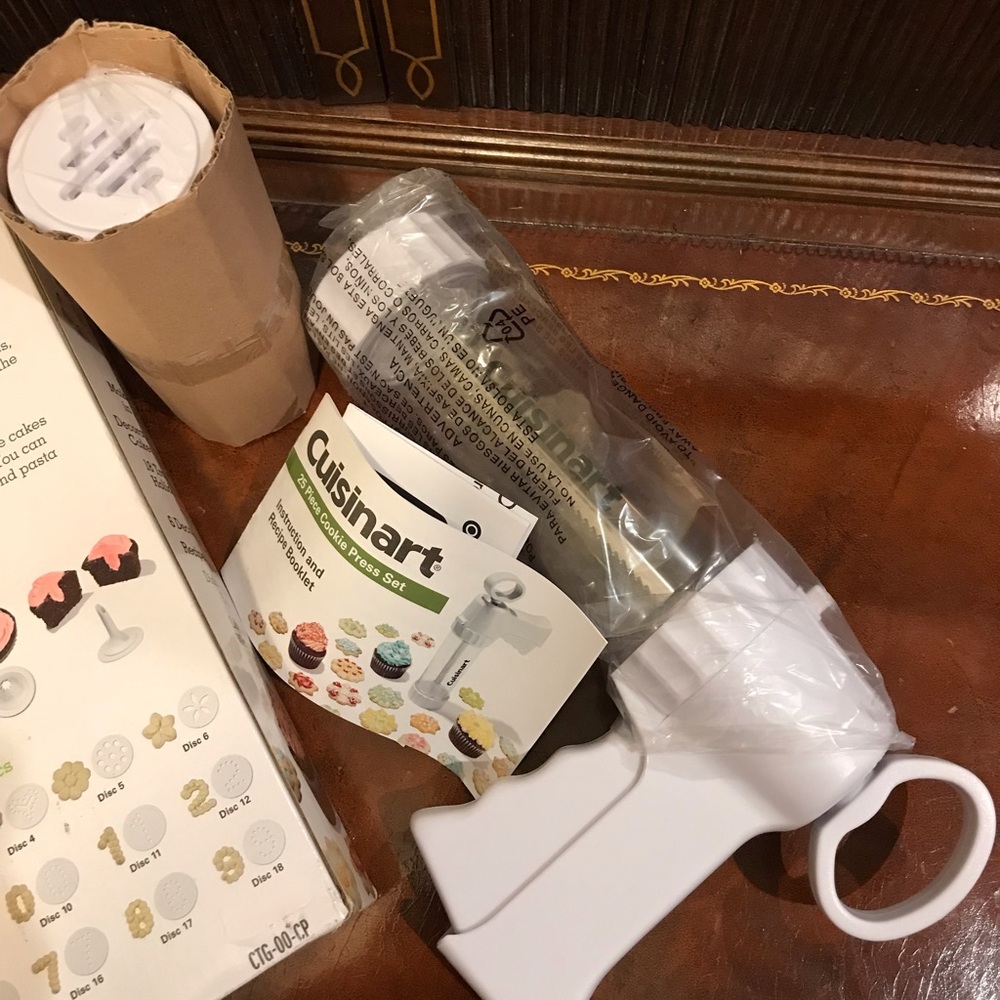 New! CUISINART Cookie Press - Picture 3 of 11